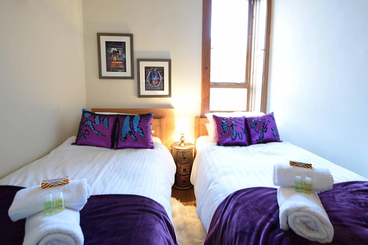 Joivy Classic Apt With Castle Views In Old Town Εδιμβούργο Εξωτερικό φωτογραφία